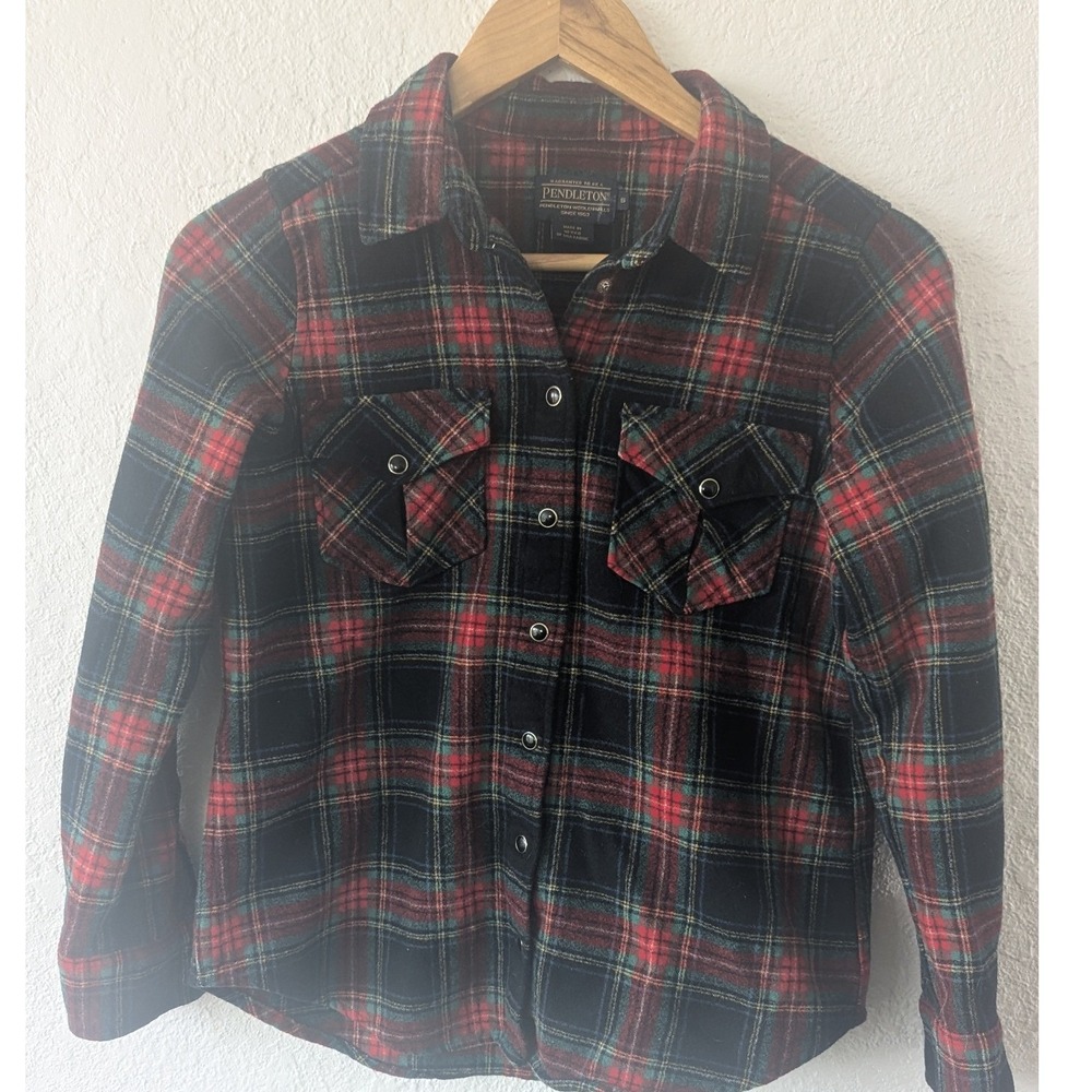 Pendleton Kids Red Black Plaid Wool Flannel Snap Front Shirt‎ Size S Small